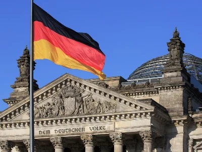 Tez-tez biznes-klassda uçmaq üçün gizli qərar qəbul etdilər