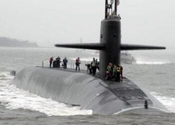 ABŞ nüvə sualtı qayığı Cənubi Koreya bazasına gəldi