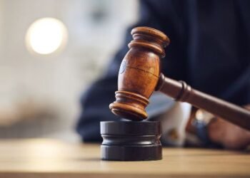 Qaraciyərini bağışlamaqdan imtina edən həyat yoldaşını məhkəməyə verdi