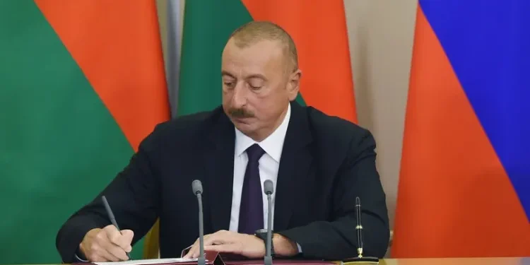 Prezident bu şəxslərlə bağlı qərar verdi 