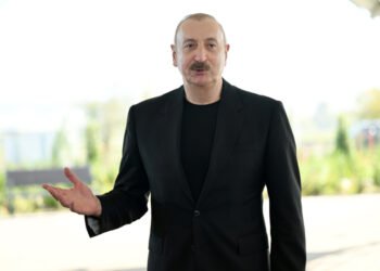 Prezident ailəsi ilə “Bakı Ağ Şəhər”də olub