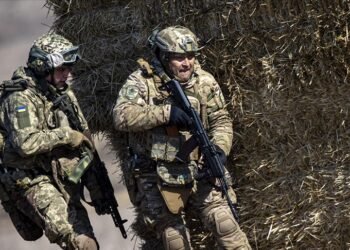 Kiyevdə səfərbərlikdən yayınan sürücü polis tərəfindən saxlanılıb