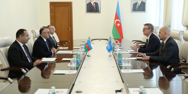 Teymur Musayev ÜST-nin Departament direktoru ilə görüşdü