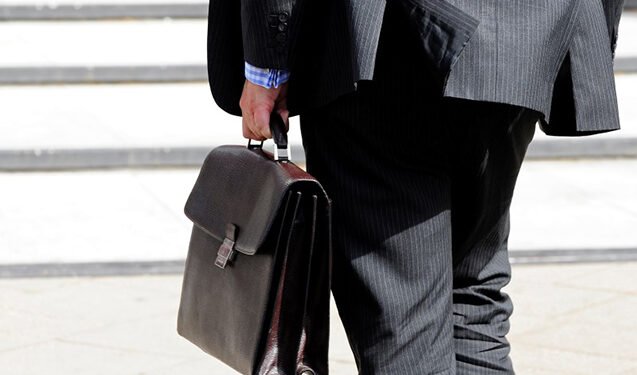 İşdən qanunsuz çıxarılmış 71 işçi əvvəlki işinə qaytarıldı