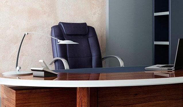 İcra başçısı xanım müavinini işdən çıxardı