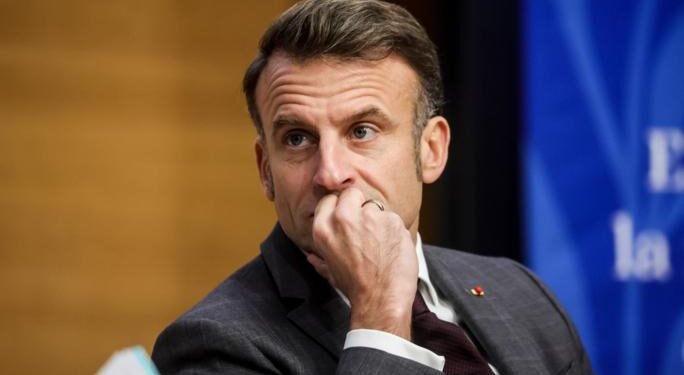 Makron Venesuelada istifadə edilən ABŞ metodlarını bəyənməyib