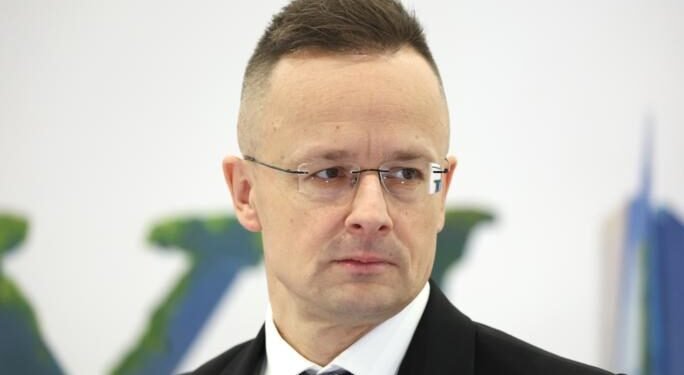 Siyarto: Soyuq qış Qərbi Avropa ölkələrini diz çökdürür