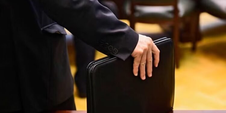 Tanınmış ekspertə vəzifə verildi - FOTO