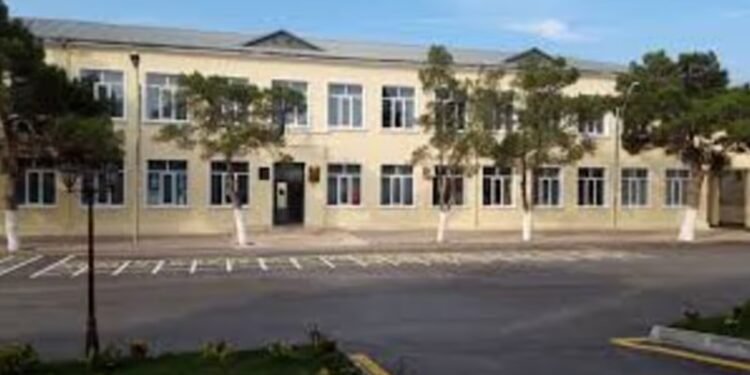 Bu məktəbdə İNSİDENT: Müəllim direktor müavinini döydü