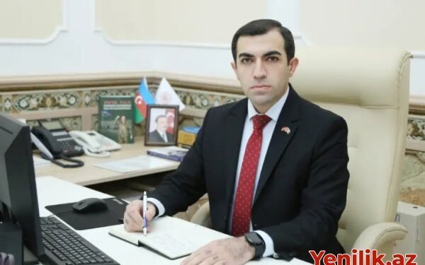 İsa Həbibbəylinin başına çətir tutan şəxslə bağlı ŞOK QƏRAR