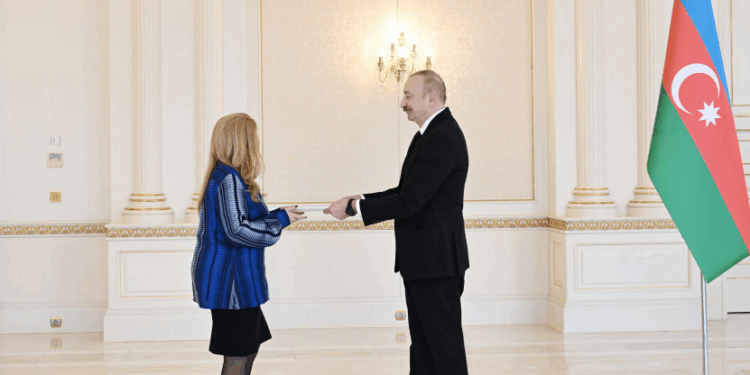 Prezident Yunanıstanın yeni səfirinin etimadnaməsini qəbul etdi - FOTOLAR