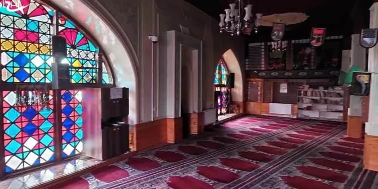 Azərbaycanda 17 məscidə imam axtarılır