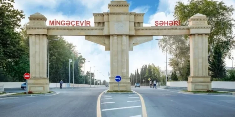 Müayinəyə gələn şəxs xəstəxananın dəhlizində öldü