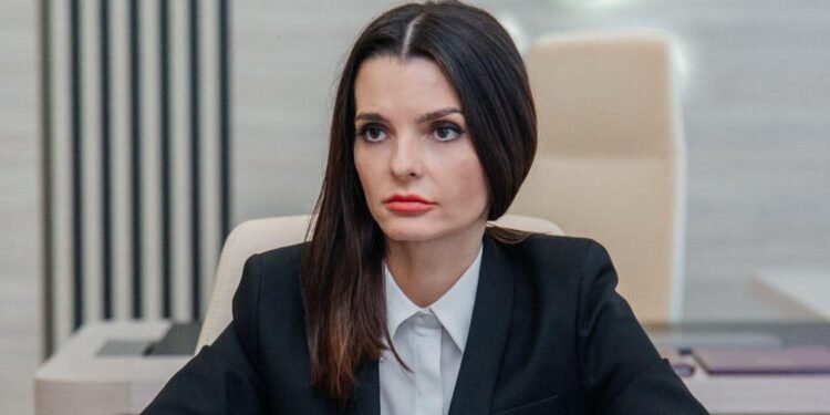 Yevgeniya Qutsulun məhkəmədə şəxsən iştirakı istənildi