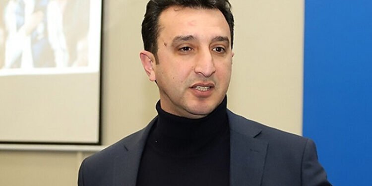 Cahangir Həsənzadə vəzifədən uzaqlaşdırıldı