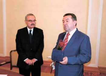 Misir Mərdanov Artur Rəsizadə haqqında nələr yazdı?