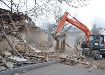 Yeni sürət qatarı buradan keçəcək: Evlər söküləcək