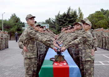 İlham Əliyevdən müddətli həqiqi hərbi xidmətə çağırışla bağlı SƏRƏNCAM