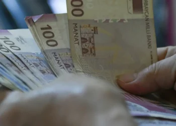 Bu şəxslərin maaşları artırılacaq – Deputat AÇIQLADI