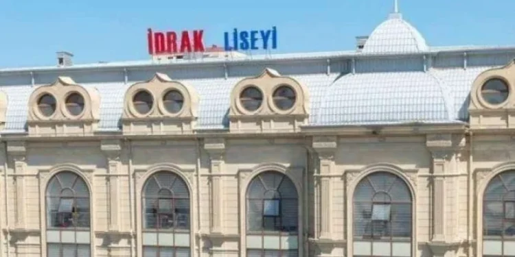 Müəllimini güllələyən şagirdin atası keçmiş məmur olub