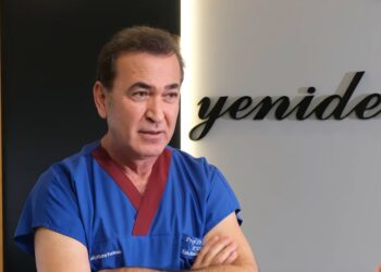 Professor Selahəddin Kumru — Ana bətnində həyat xilas edən CƏRRAH