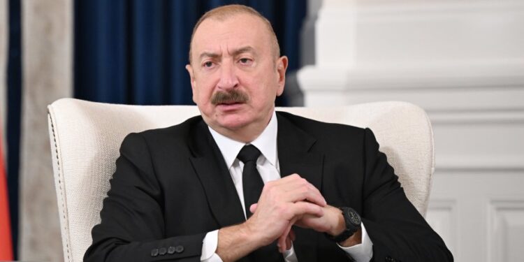 İlham Əliyev qanun imzaladı