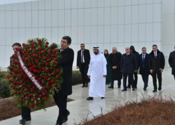 Ərəb Parlamentinin prezidenti Fəxri xiyabanı və Zəfər parkını ziyarət etdi – FOTOLAR
