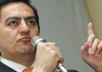 Əli Kərimliyə AzTV-ni ələ keçirməklə bağlı tapşırıq VERİLİB