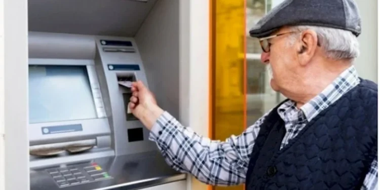 Pensiyalar vaxtından əvvəl ödəniləcək - BU TARİXDƏ