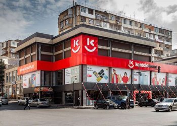"Kontakt Home" vətəndaşa 3300 manat ziyan vurdu - Xarab noutbuk, işləməyən servis... - VİDEO