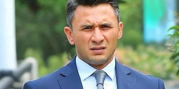 Seyfəddin Dəmirlini aldadıb 400 min almaq istəyiblər
