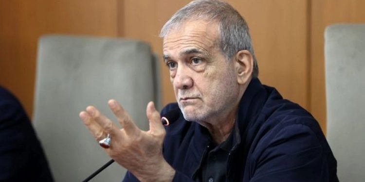 Pezeşkiandan Müctəba Xameneinin yaralanması xəbərlərinə REAKSİYA