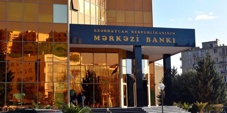 100 manatlıq əskinazlar yenilənir