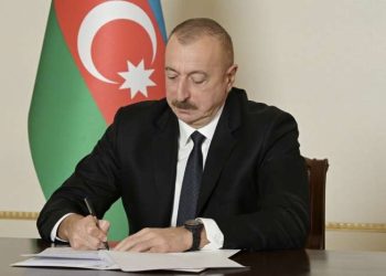 İlham Əliyev Sərəncam imzaladı