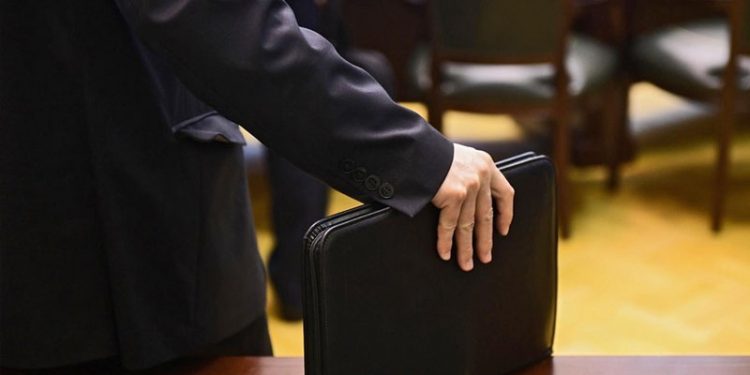 Daha bir icra hakimiyyətində kütləvi ixtisar