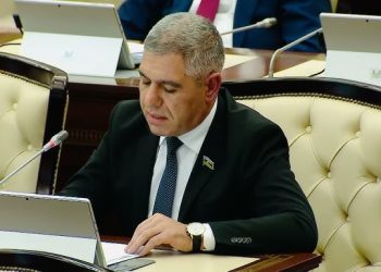 Deputat: Əməkhaqqı artımında bu nisbət nəzərə alınmalıdır