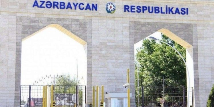 Quru sərhədlər açılıb?