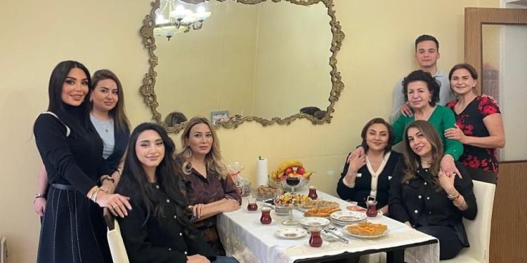 Kübra xanım Əliyeva ilə görüş - FOTO