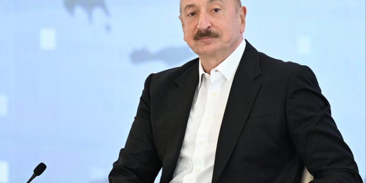 Dövlət başçısı: İndi 10 su anbarının yenidən qurulması layihəsi icra edilir