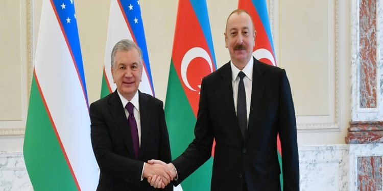 Şavkat Mirziyoyev Prezident İlham Əliyevi təbrik etdi