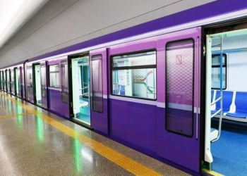 Bakı Metrosunda bu cür əyləşənlər HƏBS OLUNACAQ - VİDEO
