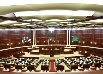 Milli Məclisdə pensiya ilə bağlı MÜZAKİRƏ APARILDI 