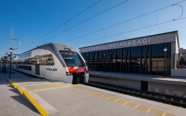 Sumqayıt qatarı qəza törətdi, ölən var