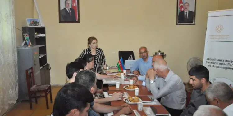 Biləsuvarda ekoloji maarifləndirmə layihəsi uğurla davam edir