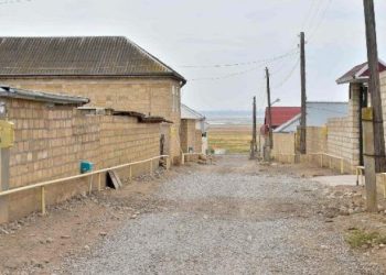 Azərbaycanın bu kəndində evləri aylıq 12 min manata kirayə verirlər