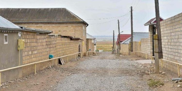 Azərbaycanın bu kəndində evləri aylıq 12 min manata kirayə verirlər